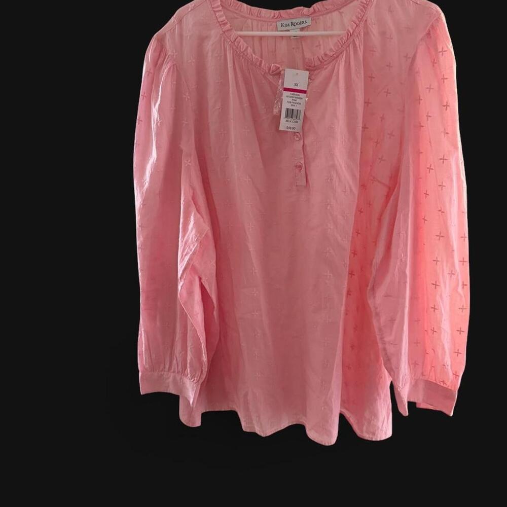 Kim Rogers pink blouse with small white cross pattern, size 3X.